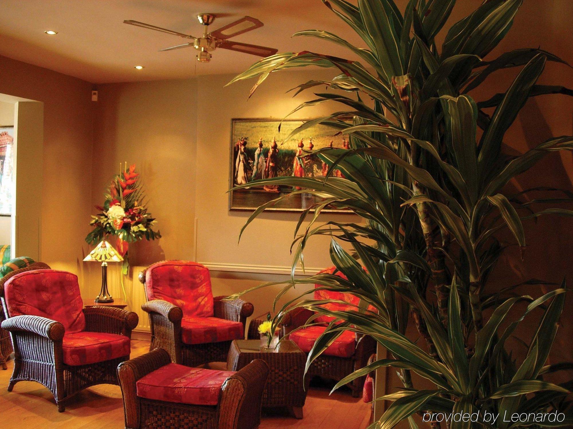 The Peacock Townhouse Hotel Kenilworth - Warwick Interior photo